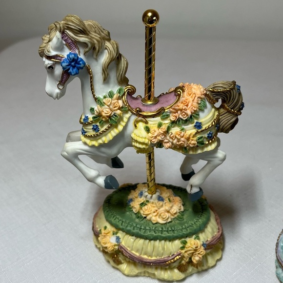 Heritage House Carousel Horse Figurines. Collectible. - Picture 2 of 8